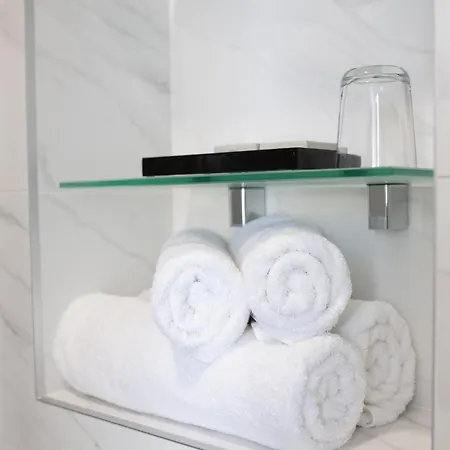 호텔 Boutique-hotel Weisses Haus Art