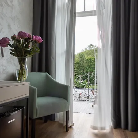 Boutique-hotel Weisses Haus Art 4*